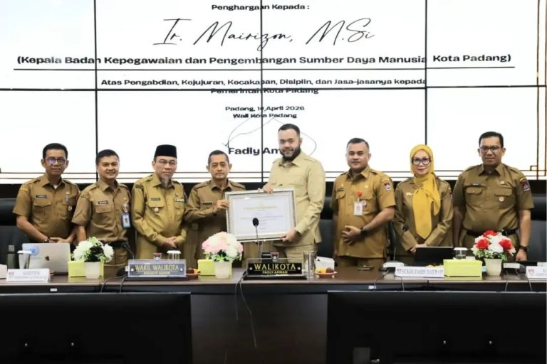 139042